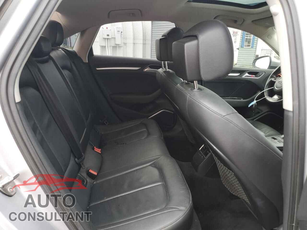 AUDI A3 2015 - WAUCJGFF4F1059437