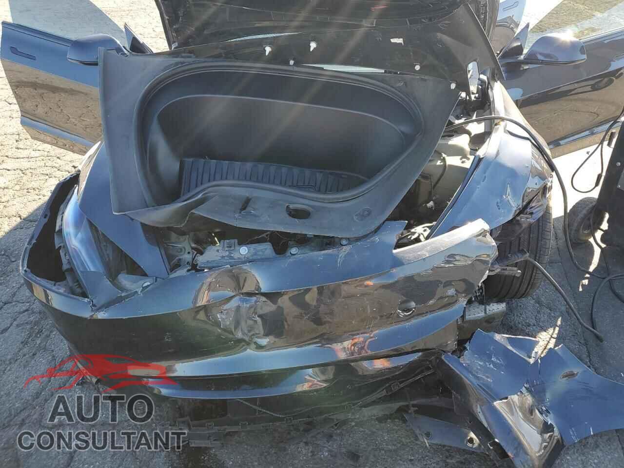 TESLA MODEL 3 2024 - 5YJ3E1EA0RF833091