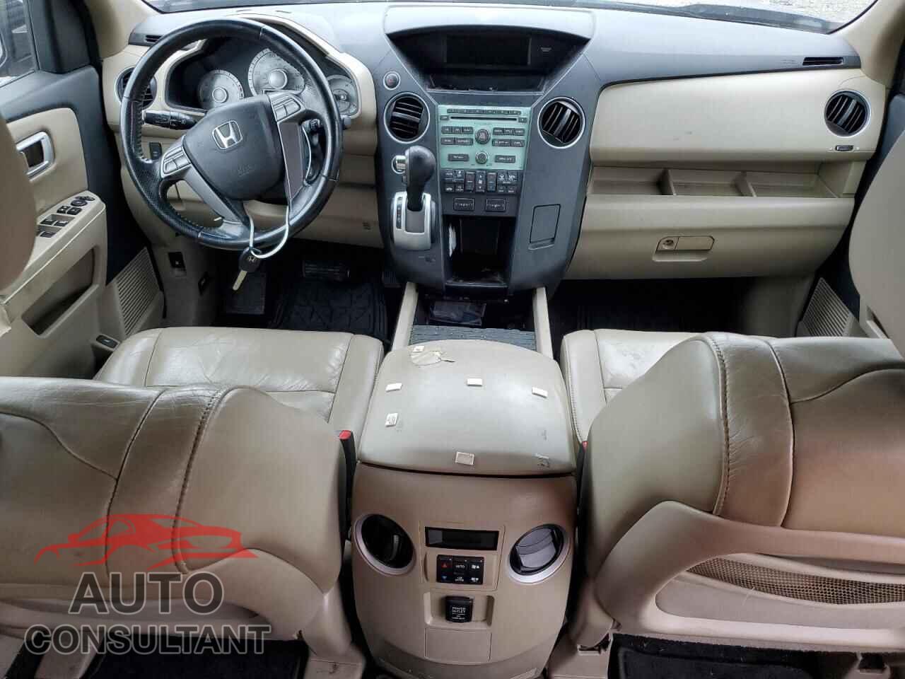 HONDA PILOT 2010 - 5FNYF4H50AB002794