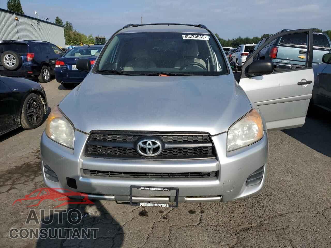 TOYOTA RAV4 2012 - 2T3BF4DV7CW179318