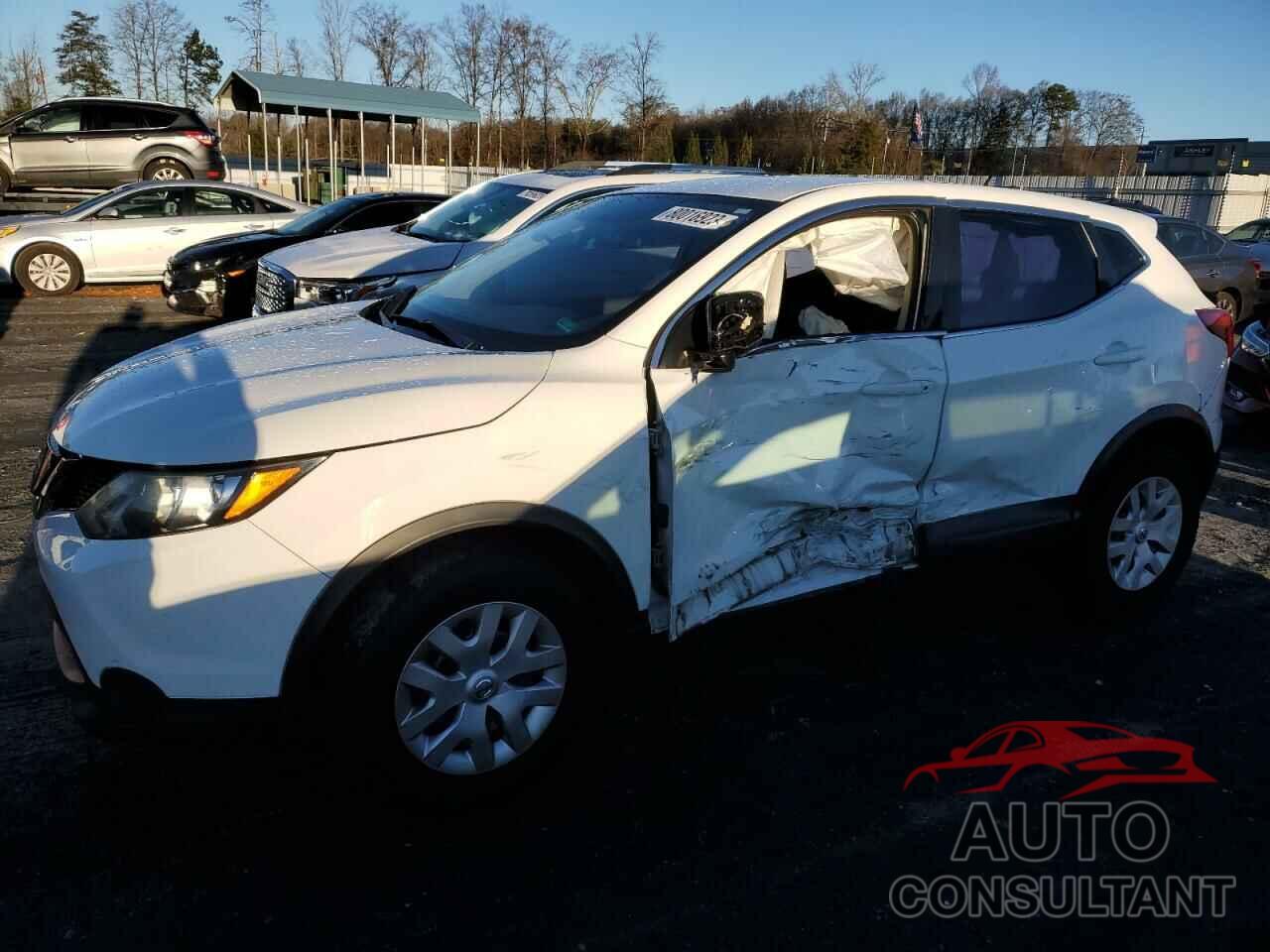 NISSAN ROGUE 2018 - JN1BJ1CR5JW264466