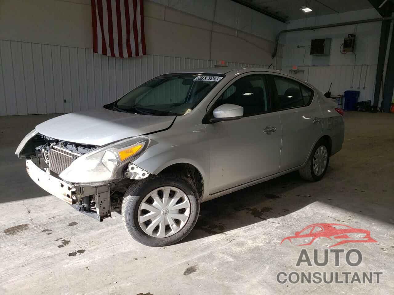 NISSAN VERSA 2018 - 3N1CN7AP0JL885097