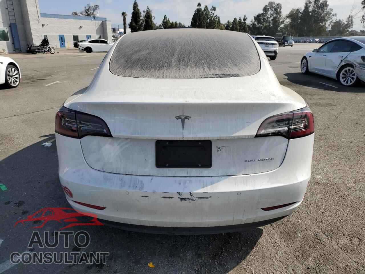 TESLA MODEL 3 2022 - 5YJ3E1EB2NF157908