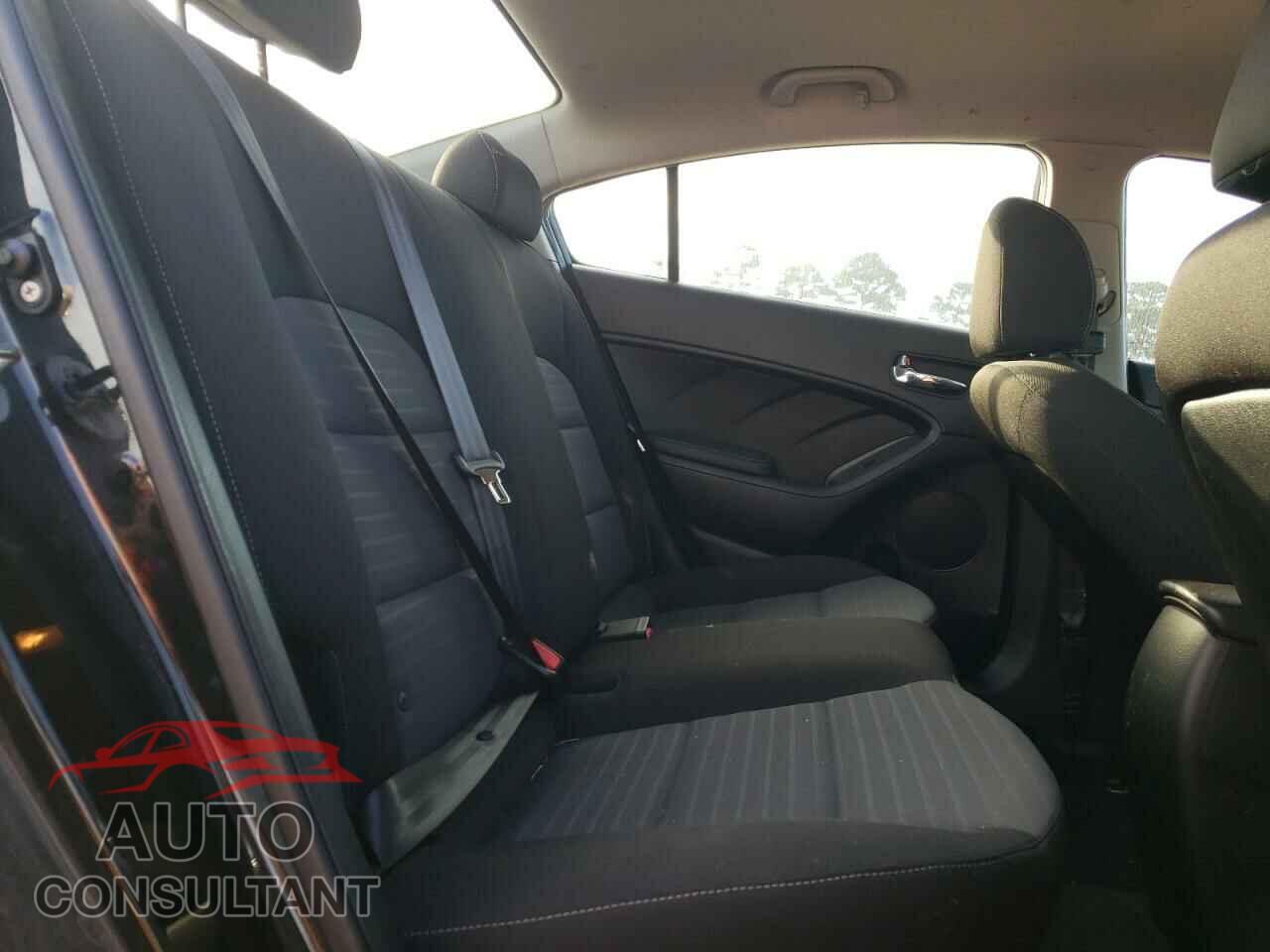 KIA FORTE 2017 - 3KPFL4A75HE012653