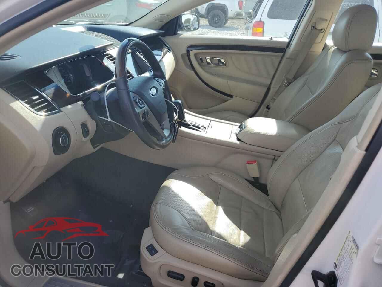 FORD TAURUS 2016 - 1FAHP2F81GG105046