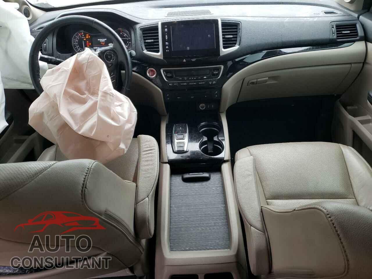 HONDA PILOT 2017 - 5FNYF6H06HB056952
