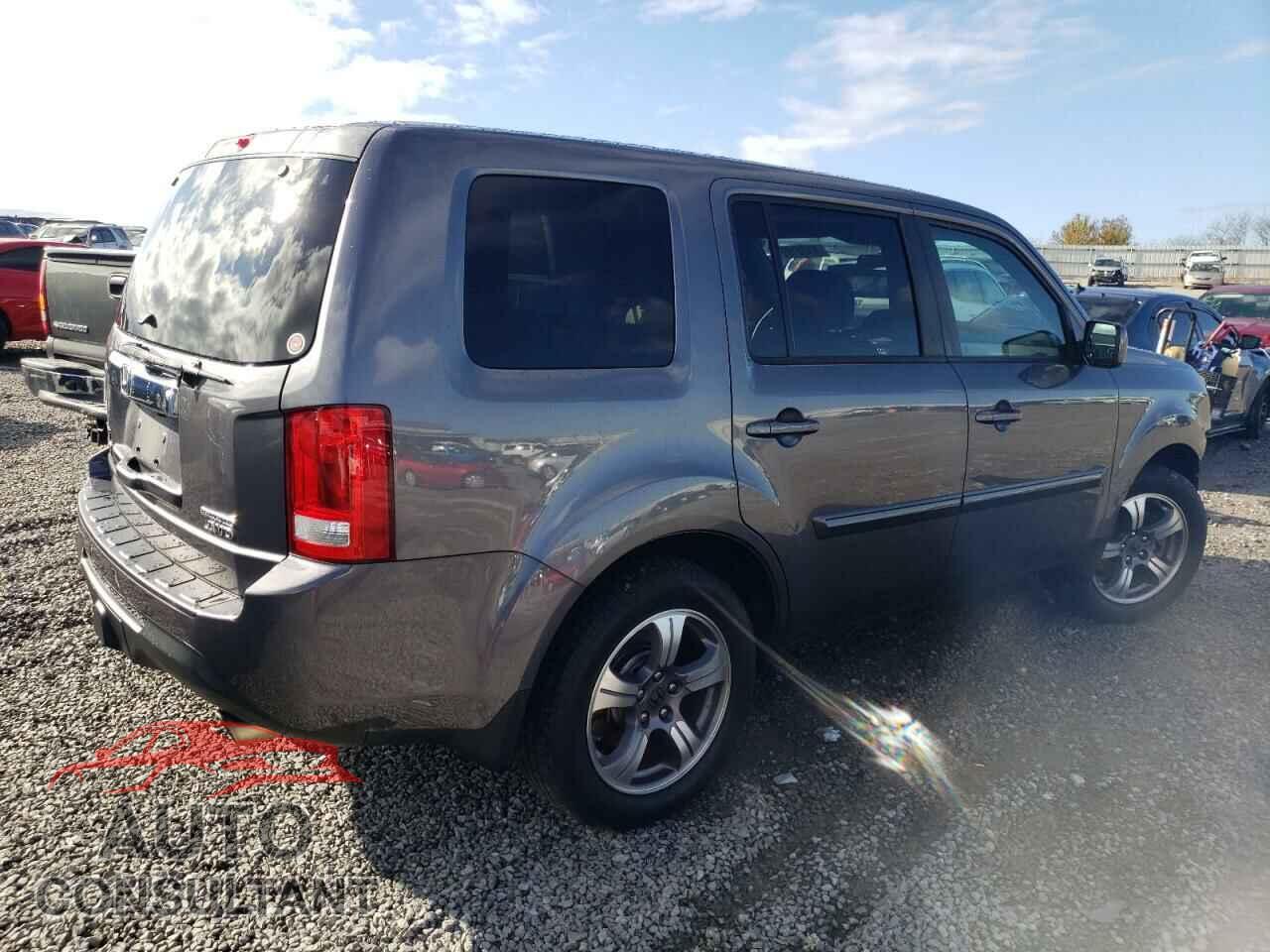 HONDA PILOT 2015 - 5FNYF4H34FB046450