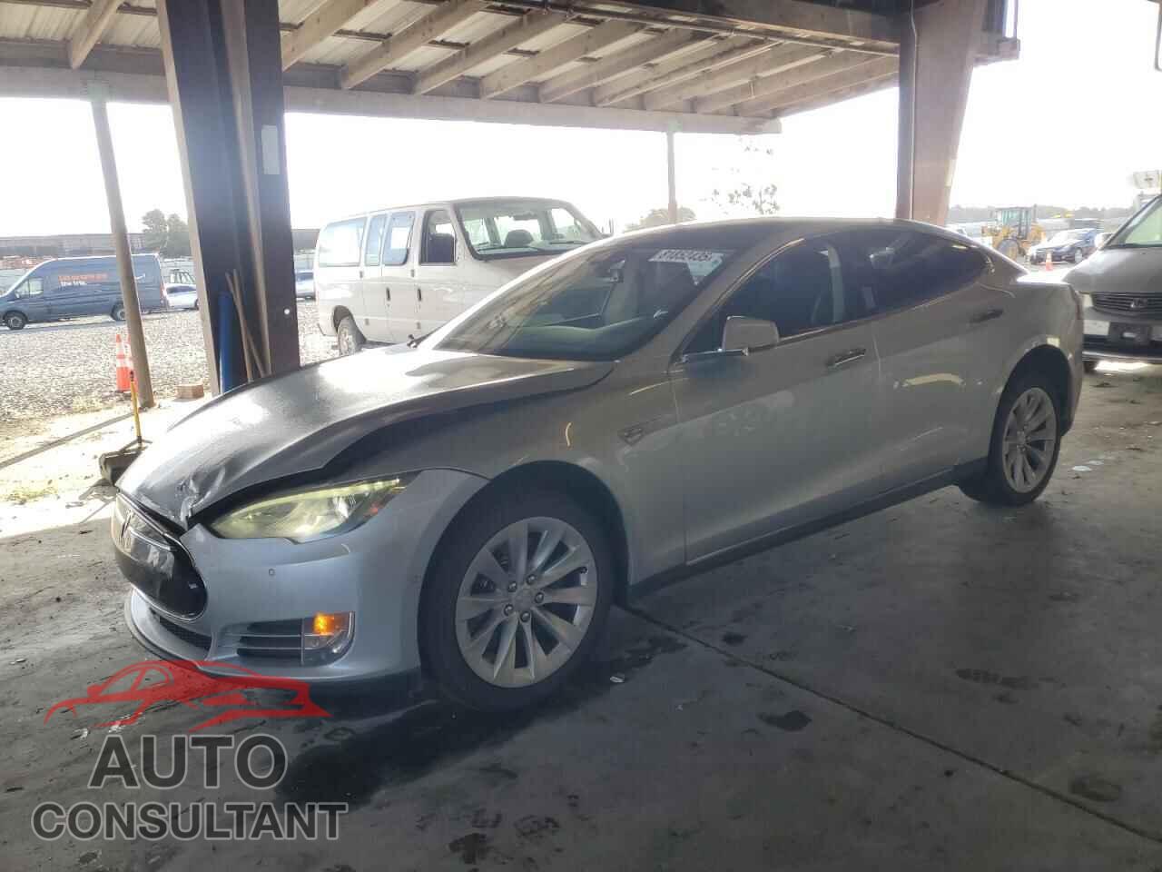 TESLA MODEL S 2015 - 5YJSA1H23FFP69278