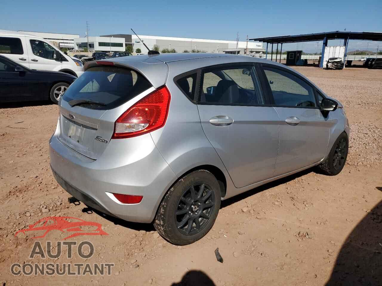 FORD FIESTA 2013 - 3FADP4EJ5DM226212