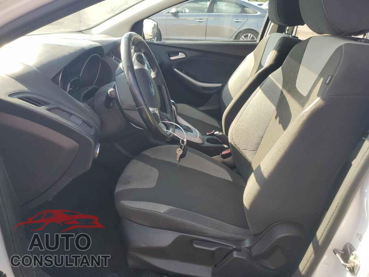 FORD FOCUS 2012 - 1FAHP3K2XCL420744
