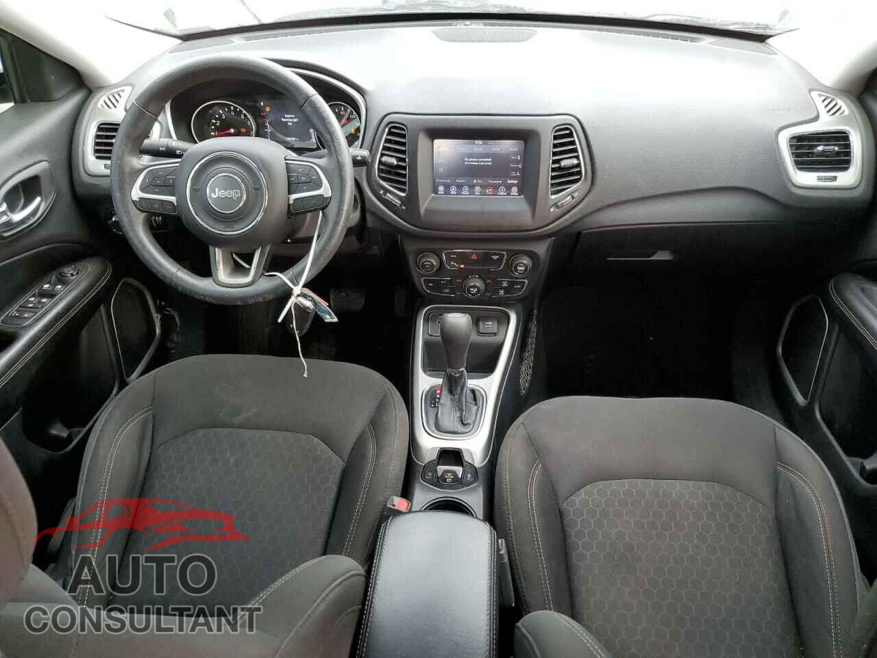 JEEP COMPASS 2018 - 3C4NJCAB4JT211288