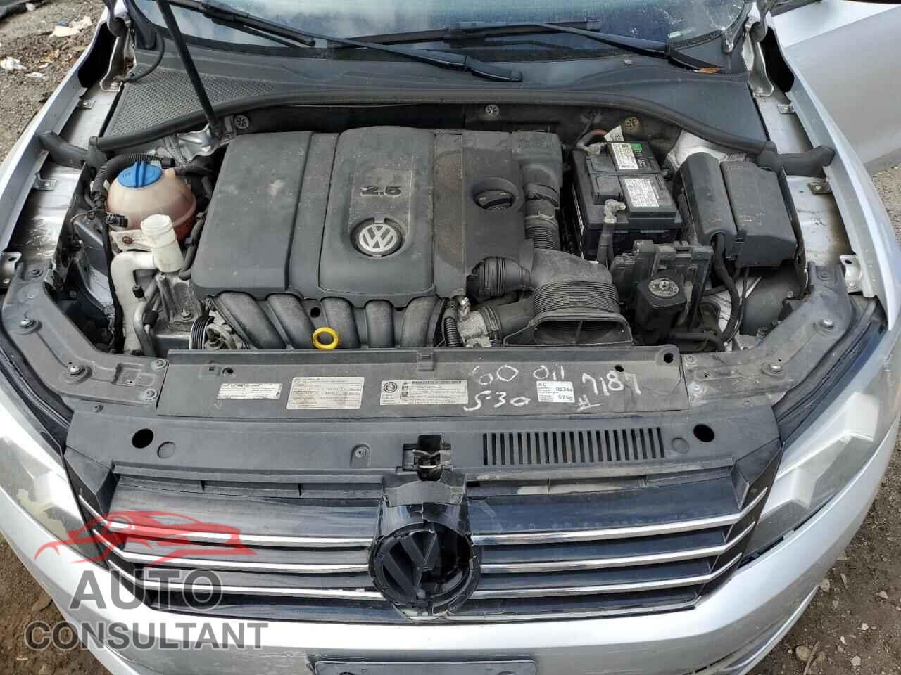 VOLKSWAGEN PASSAT 2014 - 1VWAP7A36EC019267