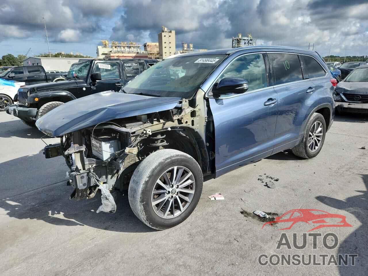 TOYOTA HIGHLANDER 2018 - 5TDKZRFH0JS286060