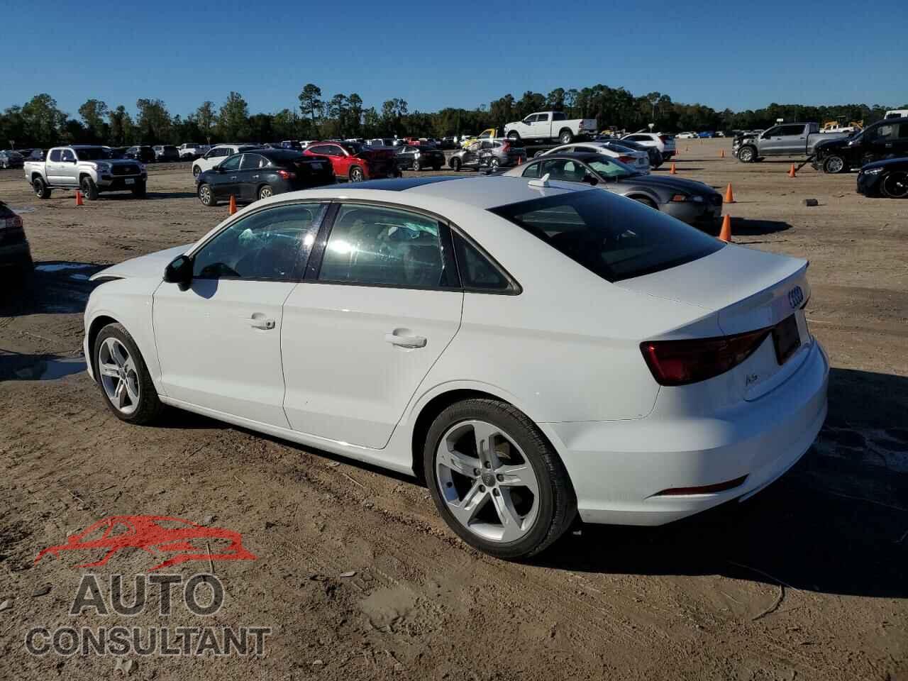 AUDI A3 2018 - WAUAUGFF4J1080280