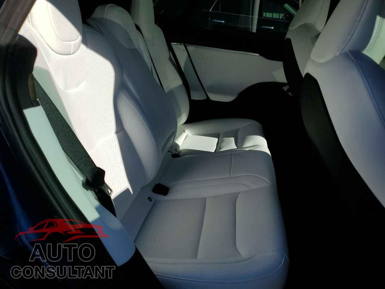 TESLA MODEL S 2024 - 5YJSA1E50RF543072