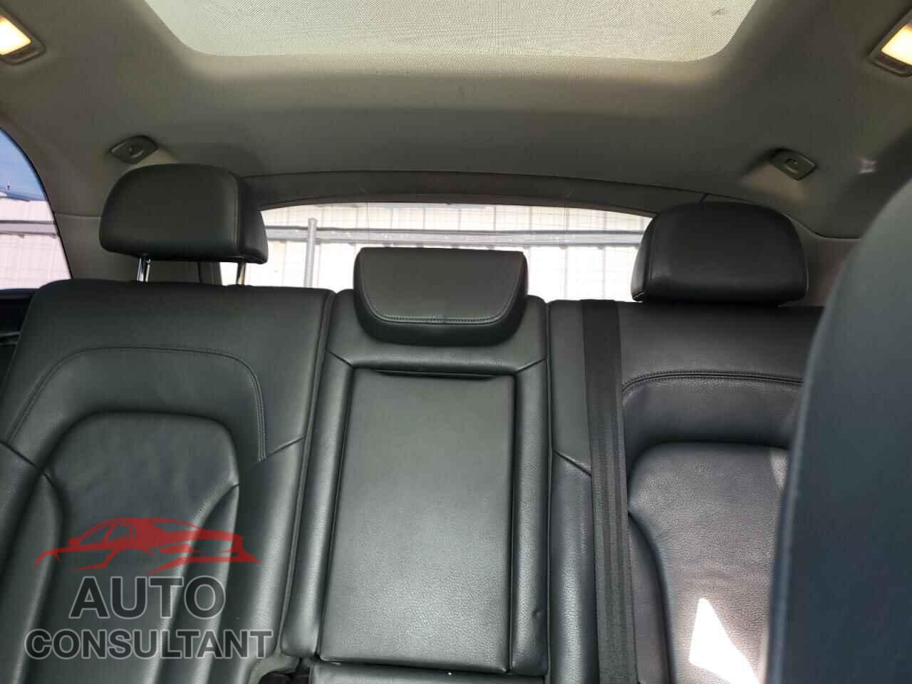 AUDI Q5 2011 - WA1CFAFP5BA084314