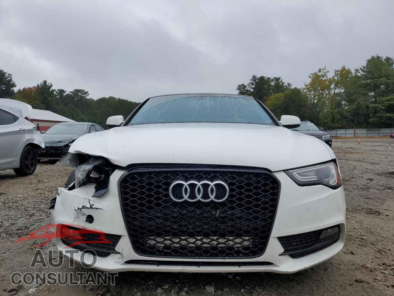 AUDI A5 2013 - WAUCFAFR5DA054625