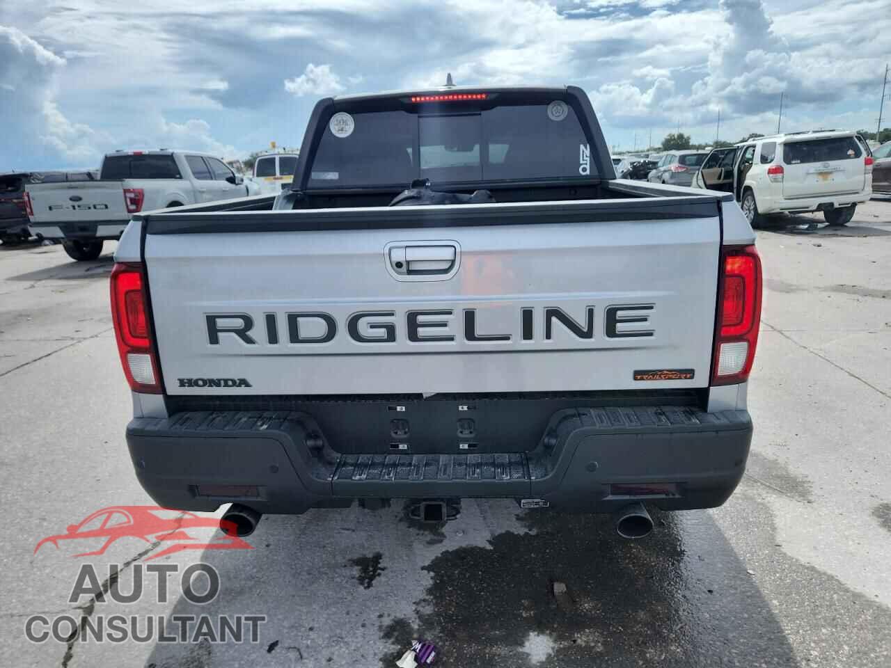 HONDA RIDGELINE 2024 - 5FPYK3F63RB007735