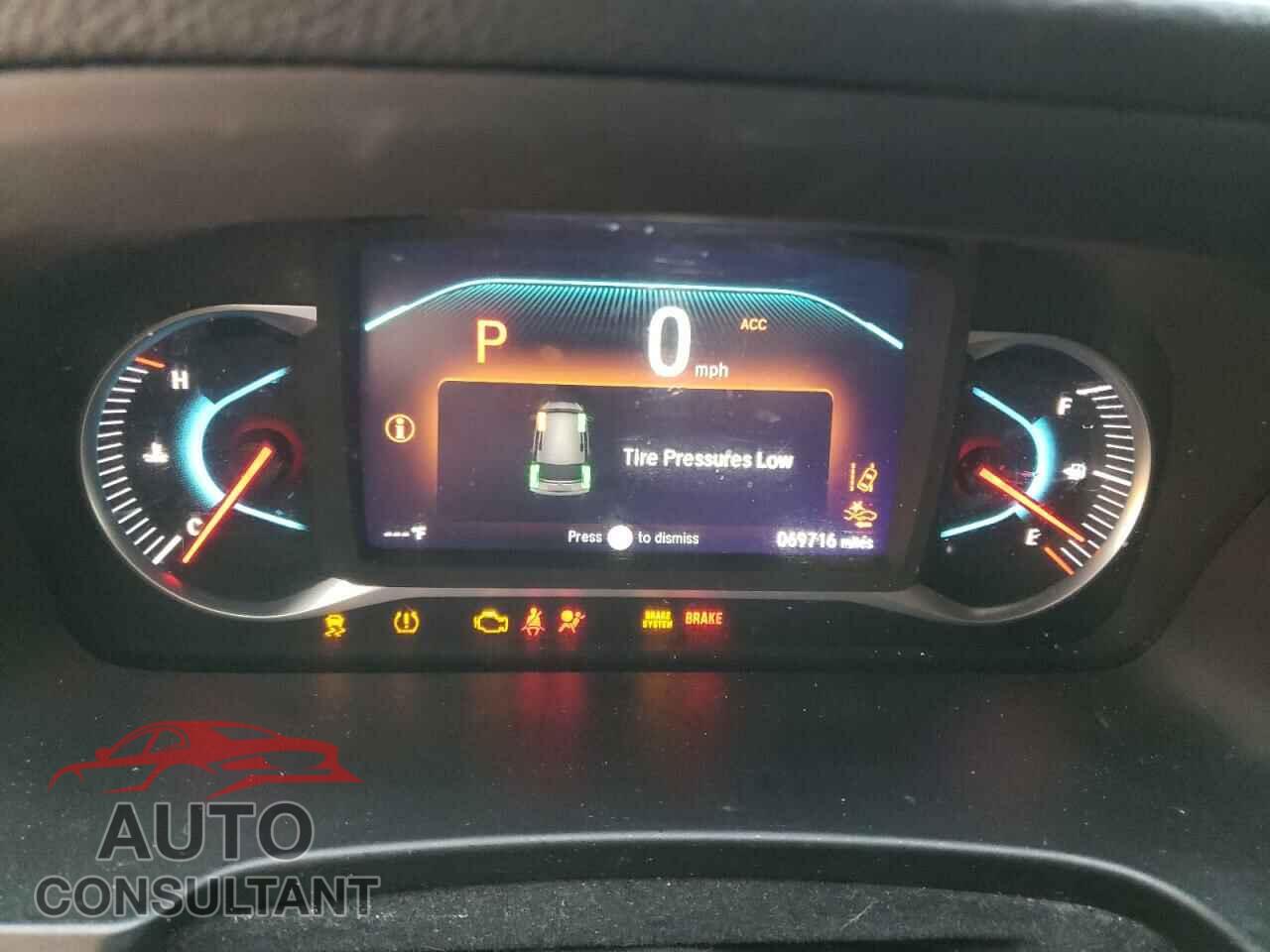 HONDA PILOT 2019 - 5FNYF6H44KB036600