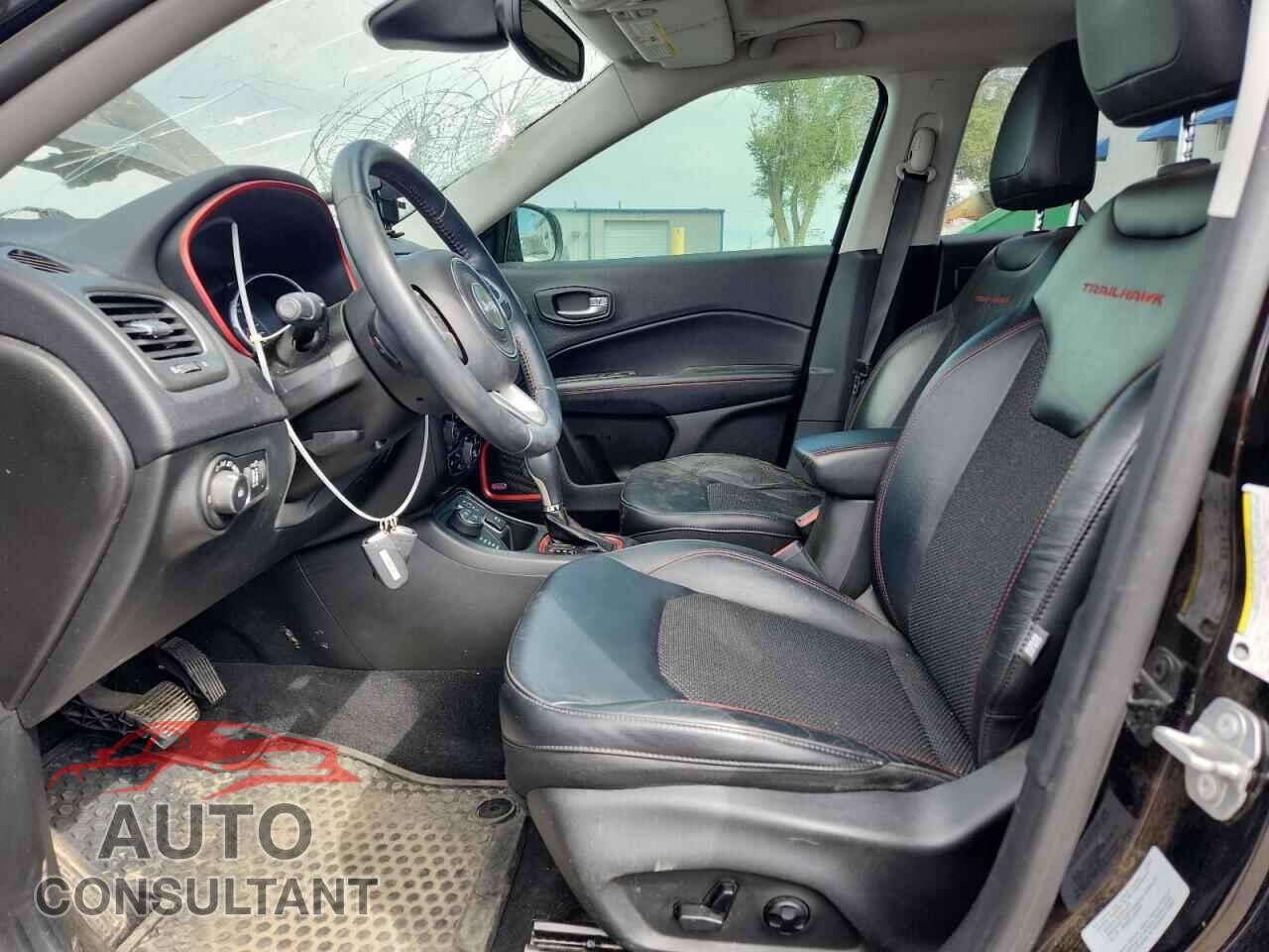 JEEP COMPASS 2018 - 3C4NJDDB7JT128763