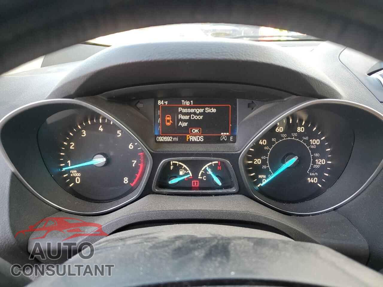 FORD ESCAPE 2017 - 1FMCU0GD2HUD85183