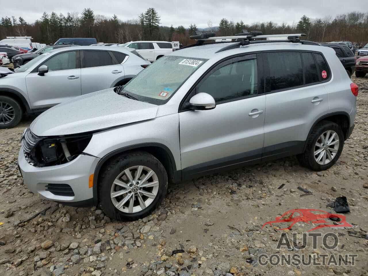 VOLKSWAGEN TIGUAN 2017 - WVGBV7AX9HK048235