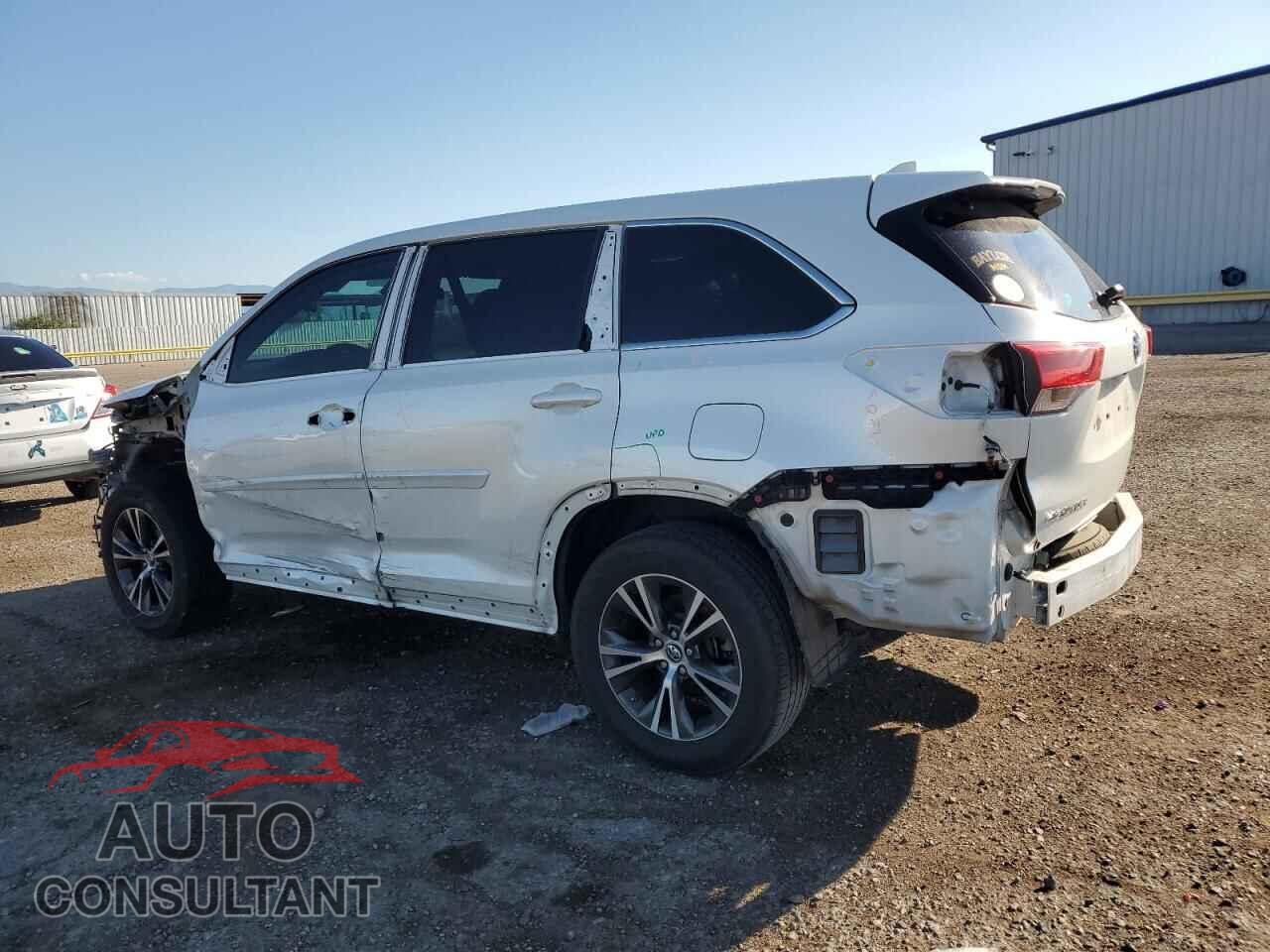 TOYOTA HIGHLANDER 2018 - 5TDZZRFH3JS254234
