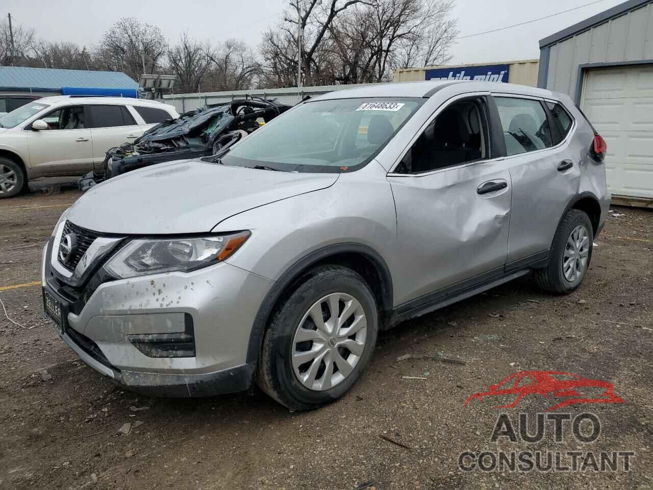 NISSAN ROGUE 2017 - KNMAT2MT5HP556321