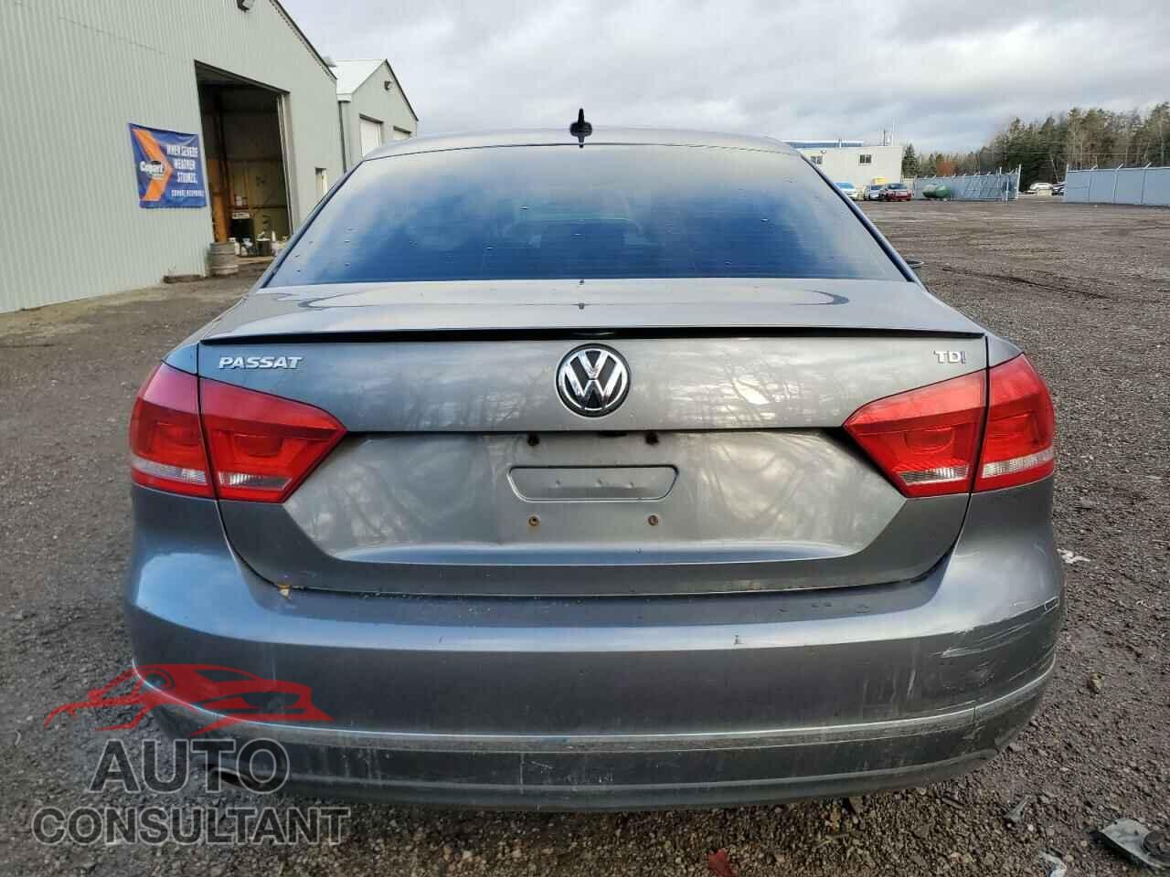 VOLKSWAGEN PASSAT 2015 - 1VWBV7A3XFC070587
