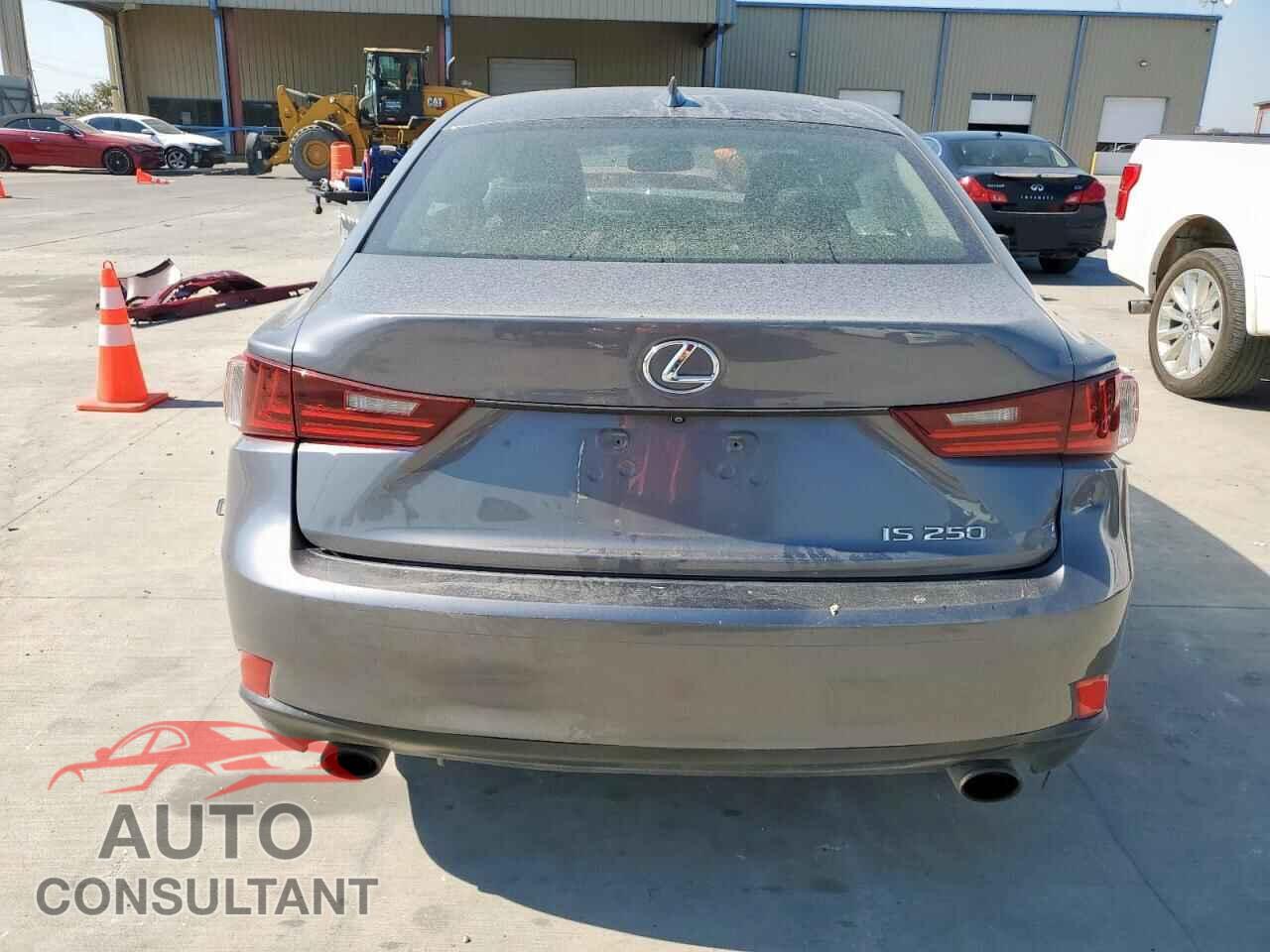 LEXUS IS 2015 - JTHBF1D28F5076147