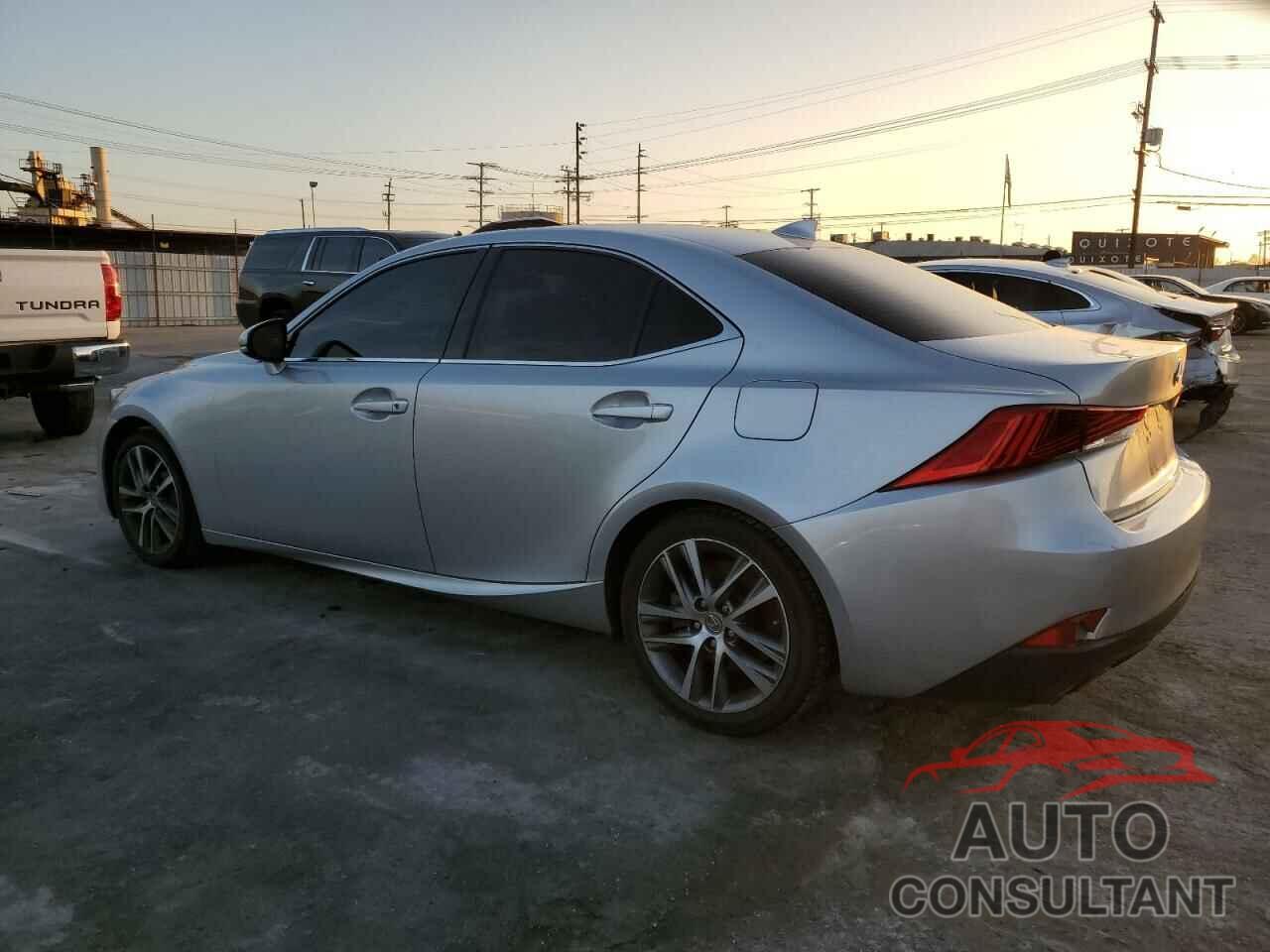 LEXUS IS 2018 - JTHBA1D24J5074404