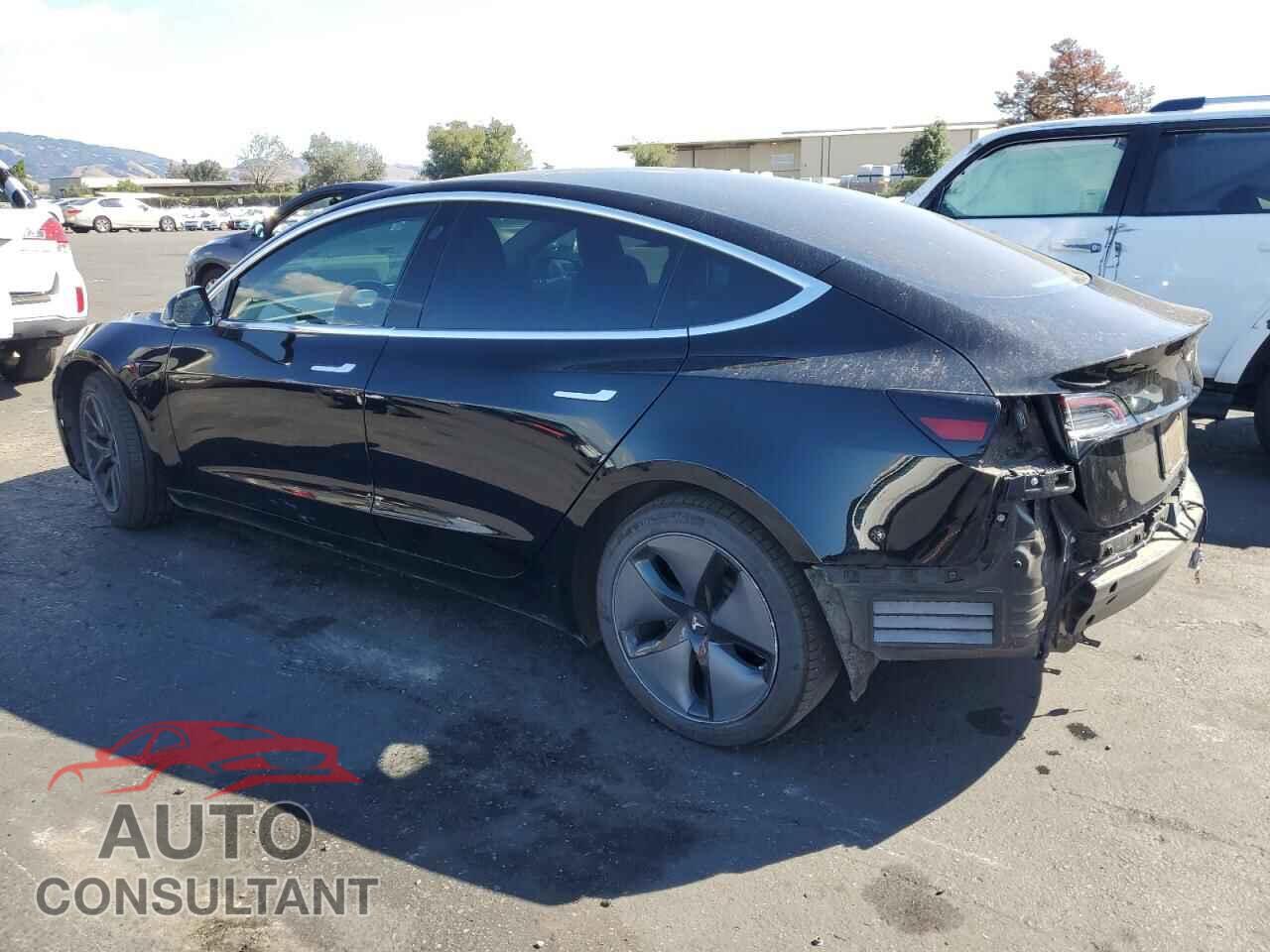TESLA MODEL 3 2019 - 5YJ3E1EA2KF321564