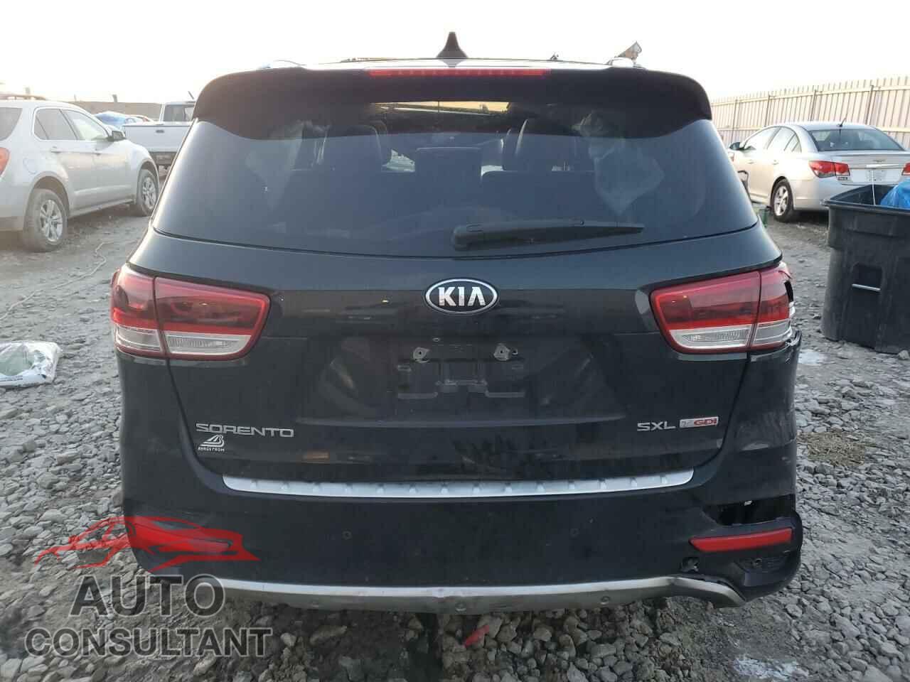 KIA SORENTO 2016 - 5XYPKDA10GG036038