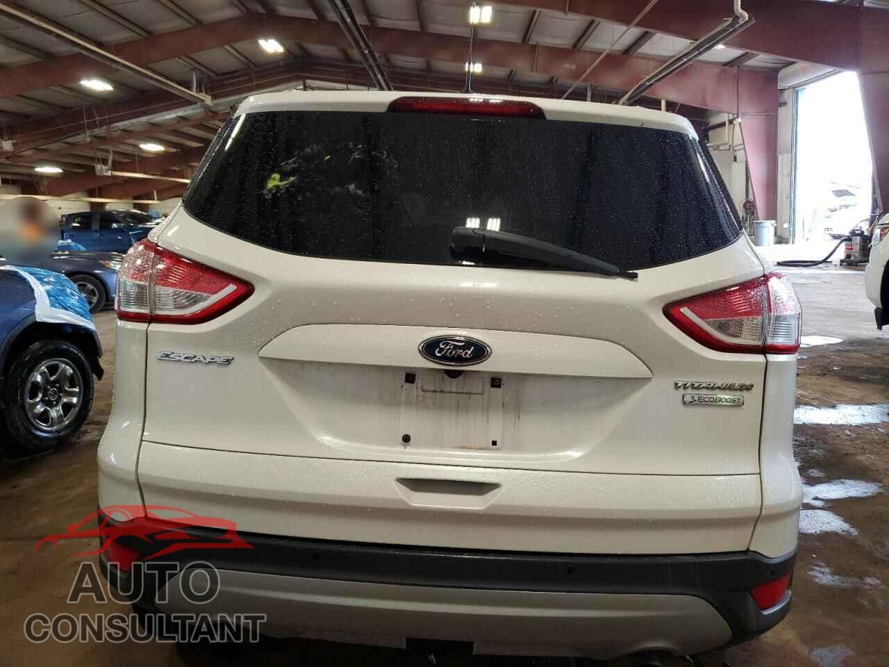 FORD ESCAPE 2015 - 1FMCU9JX7FUC76898