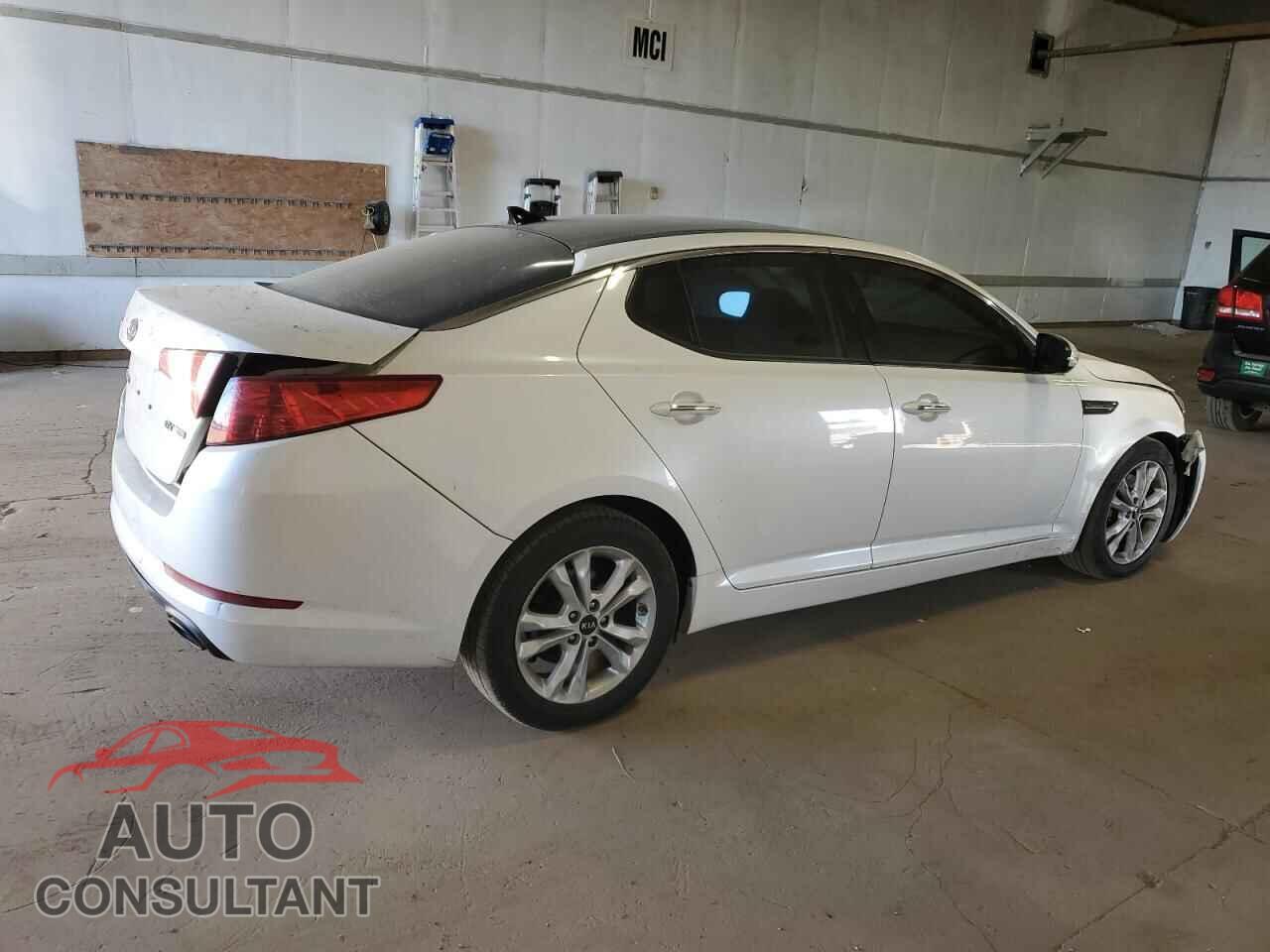 KIA OPTIMA 2011 - KNAGN4A62B5143934