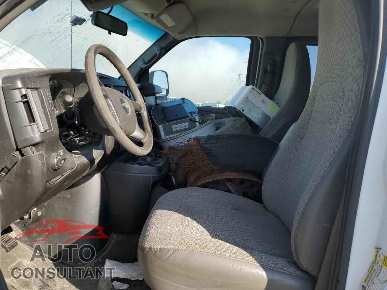 CHEVROLET EXPRESS 2015 - 1GBWGRFF2F1173953