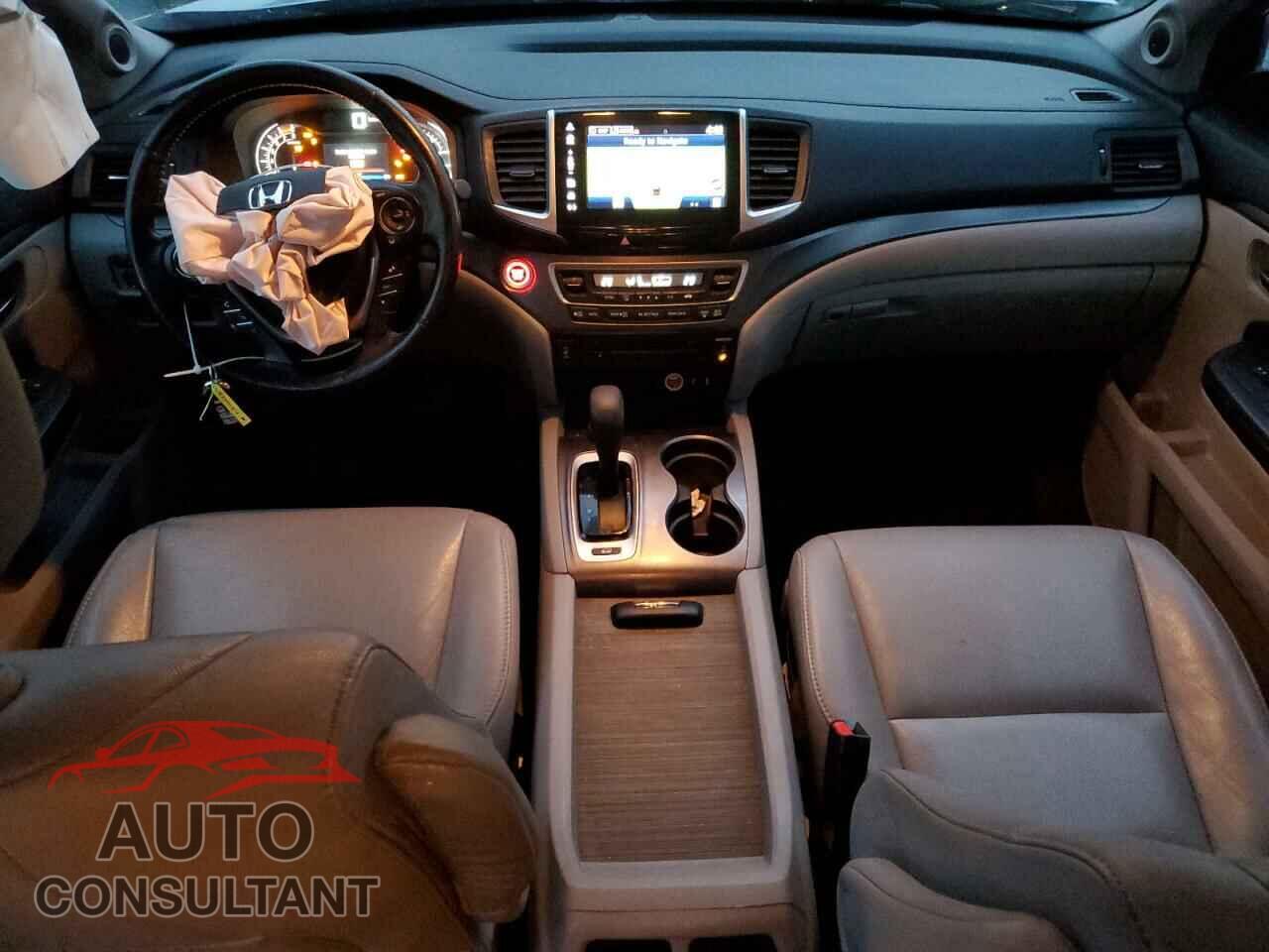 HONDA PILOT 2018 - 5FNYF6H75JB503774