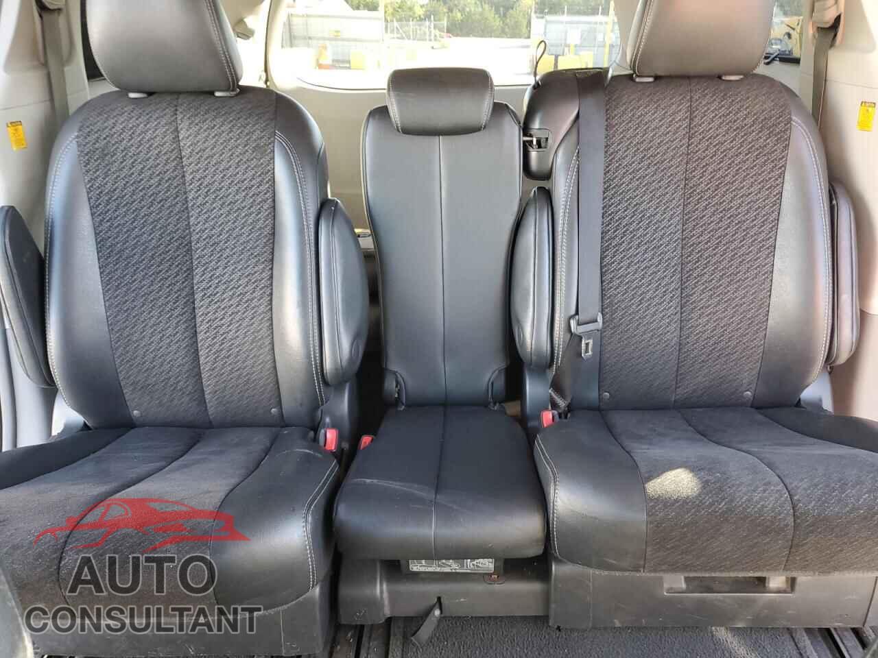 TOYOTA SIENNA 2012 - 5TDXK3DC8CS247668