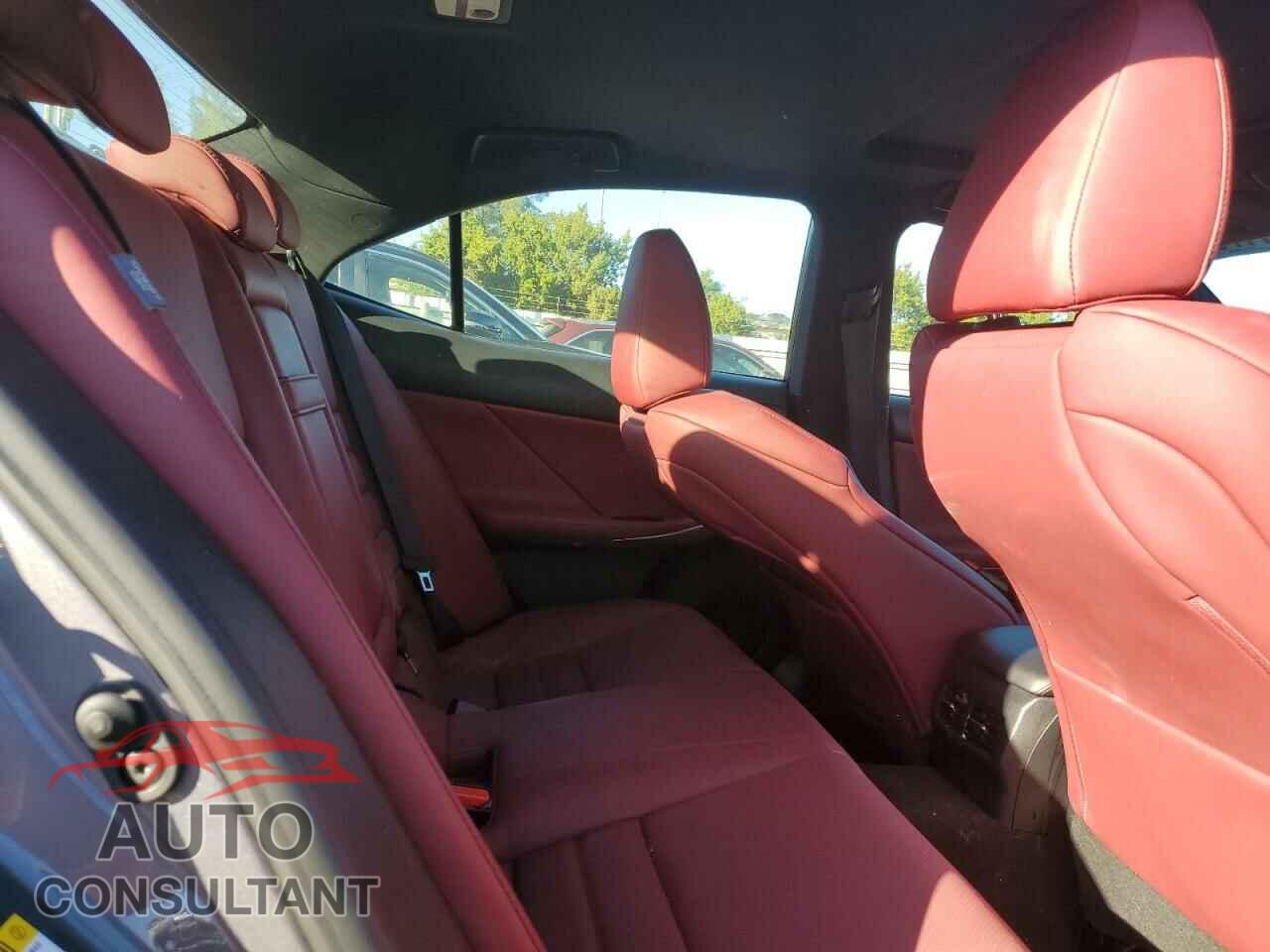 LEXUS IS 2017 - JTHBA1D25H5053765