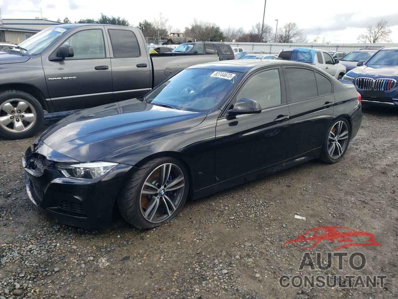 BMW 3 SERIES 2017 - WBA8B3G32HNU36083