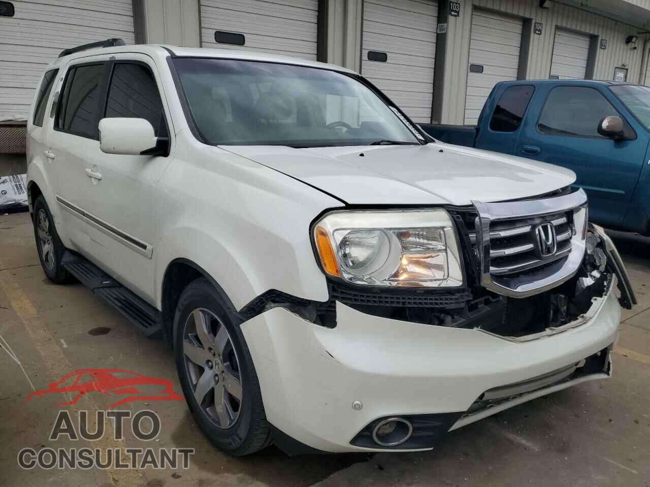 HONDA PILOT 2012 - 5FNYF4H9XCB010875