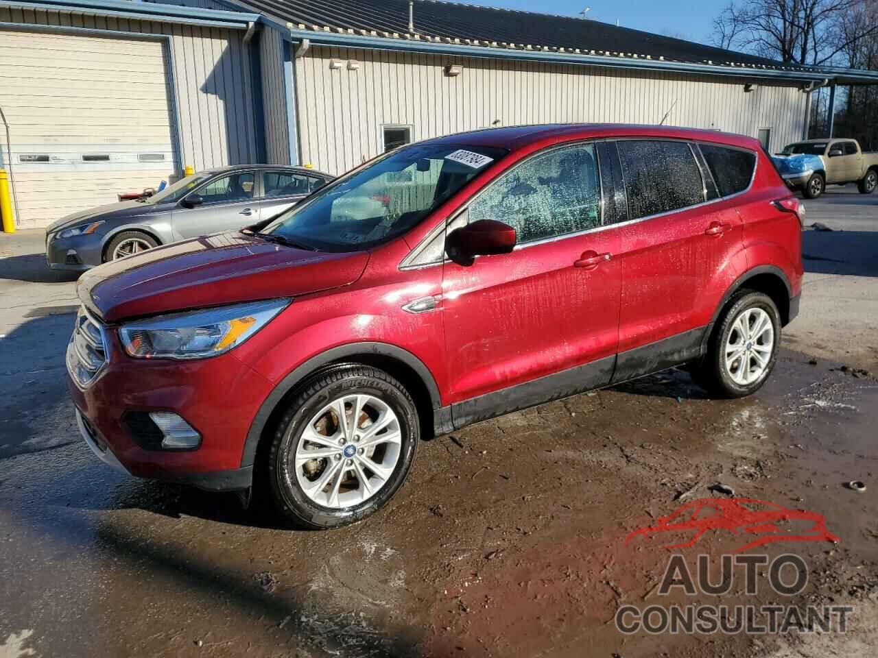 FORD ESCAPE 2017 - 1FMCU9GD1HUC17927