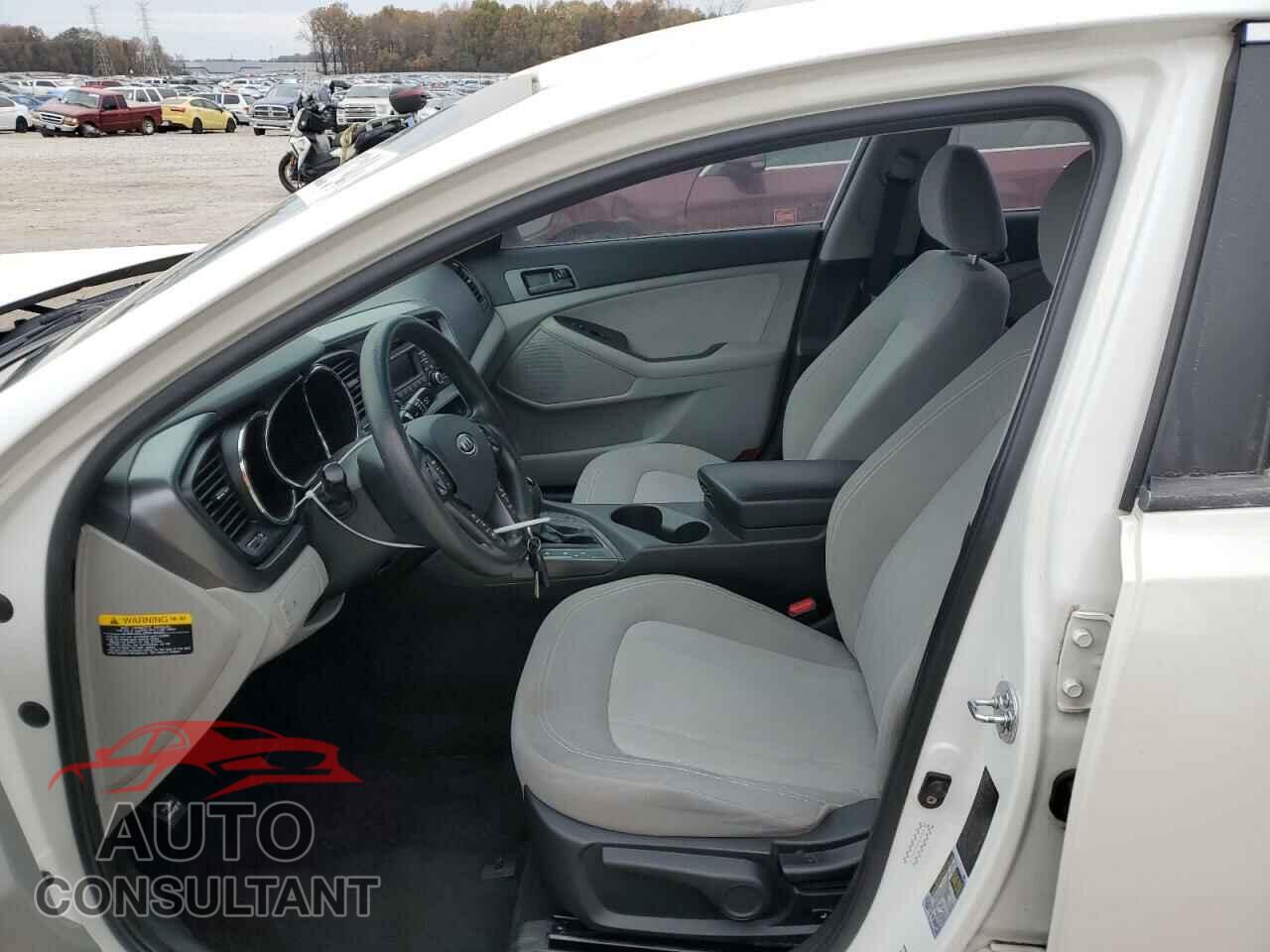 KIA OPTIMA 2011 - KNAGM4A78B5122517