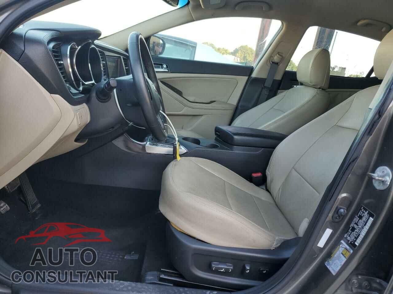 KIA OPTIMA 2013 - 5XXGN4A77DG106047