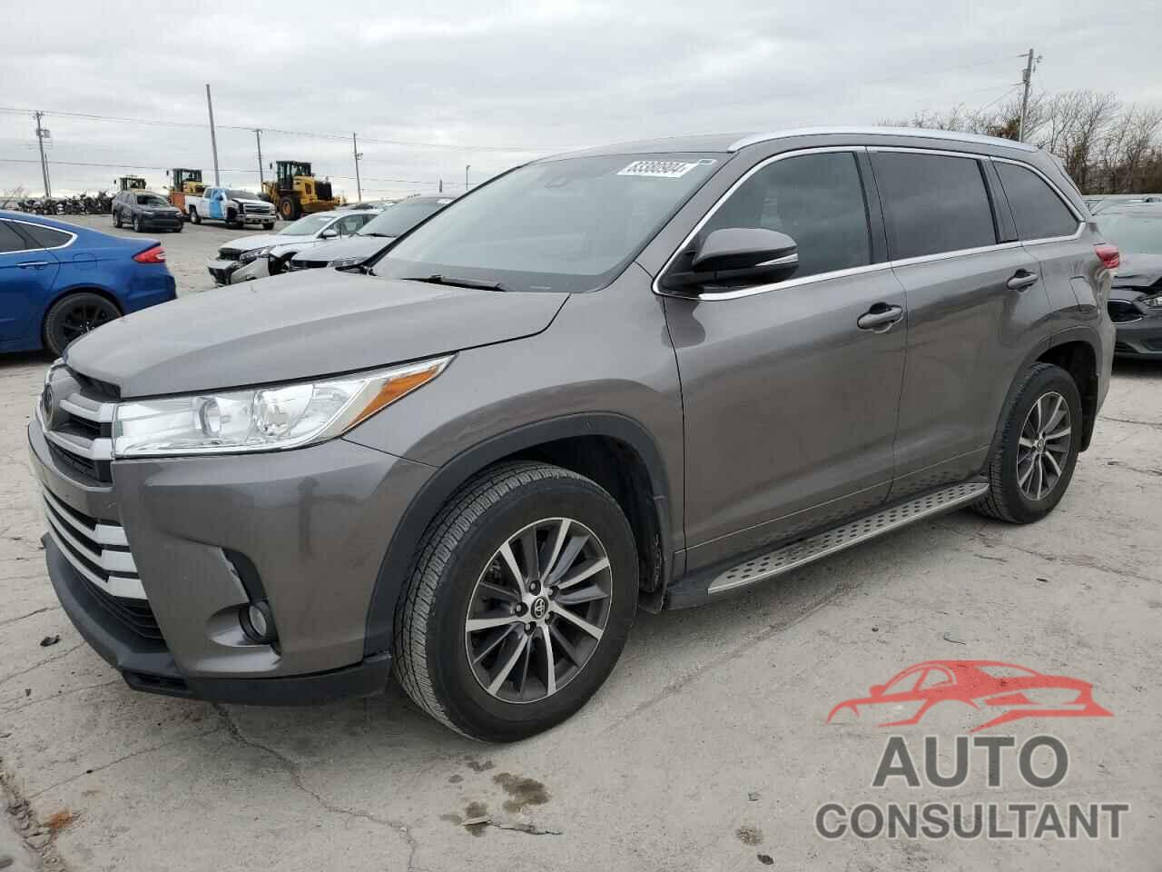 TOYOTA HIGHLANDER 2018 - 5TDKZRFH5JS278021