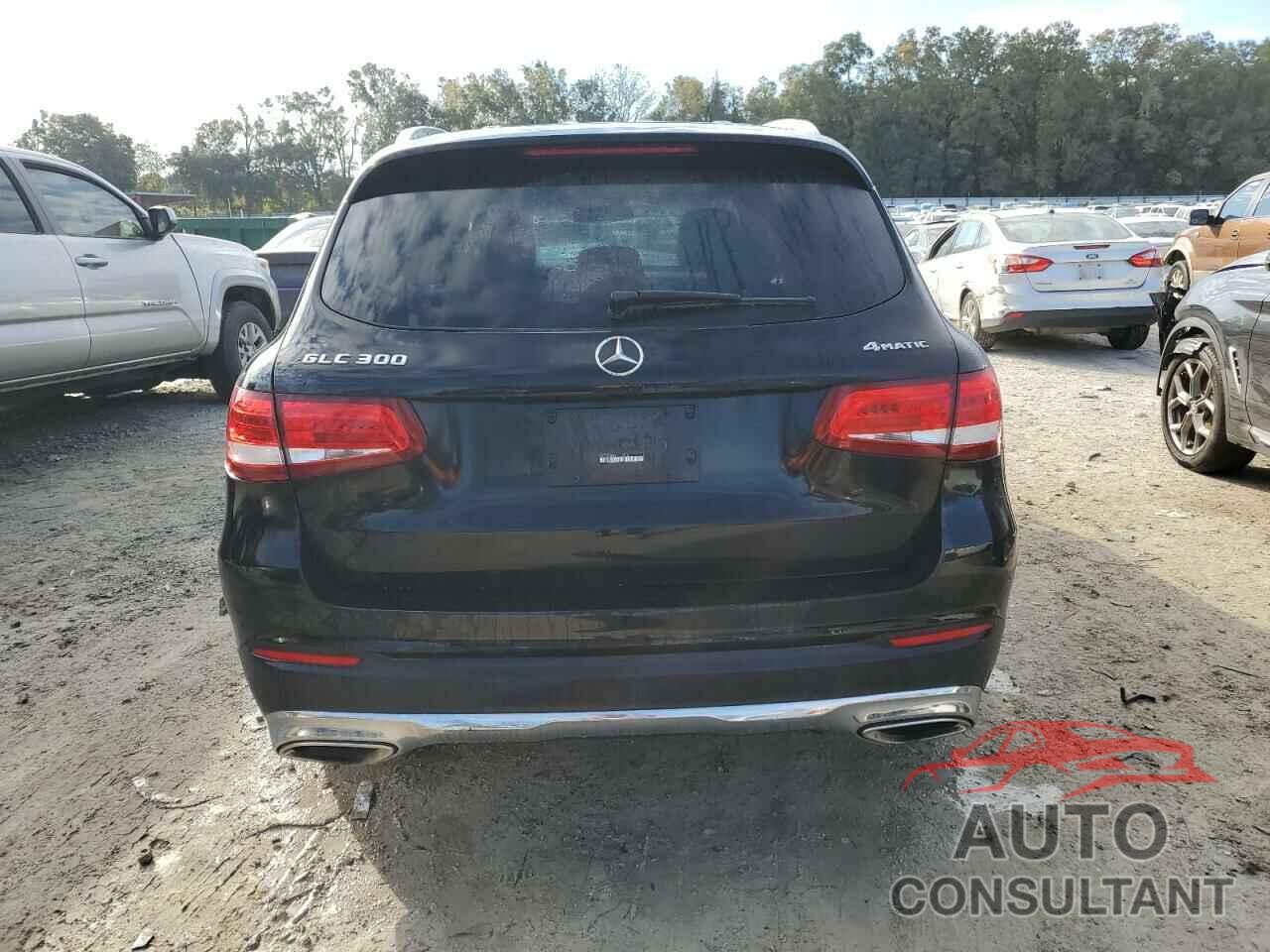 MERCEDES-BENZ GLC-CLASS 2018 - WDC0G4KBXJV068516