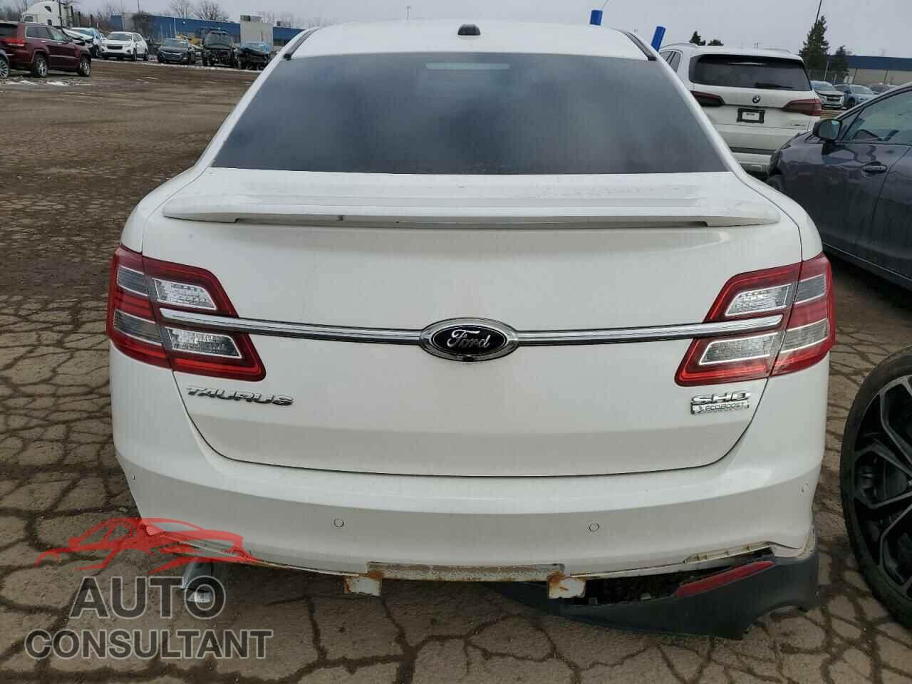 FORD TAURUS 2016 - 1FAHP2KT5GG143230