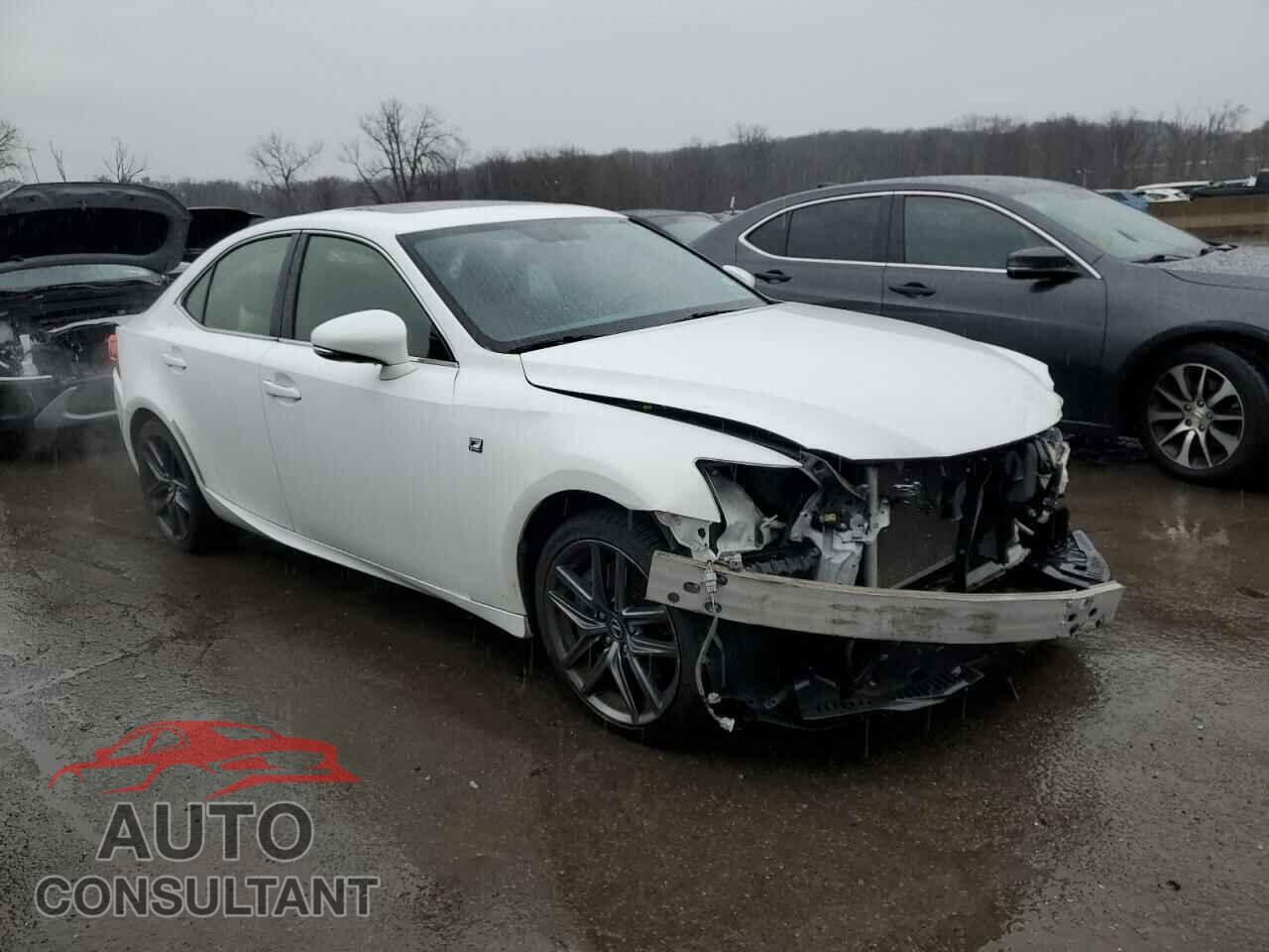 LEXUS IS 2014 - JTHBE1D20E5012623