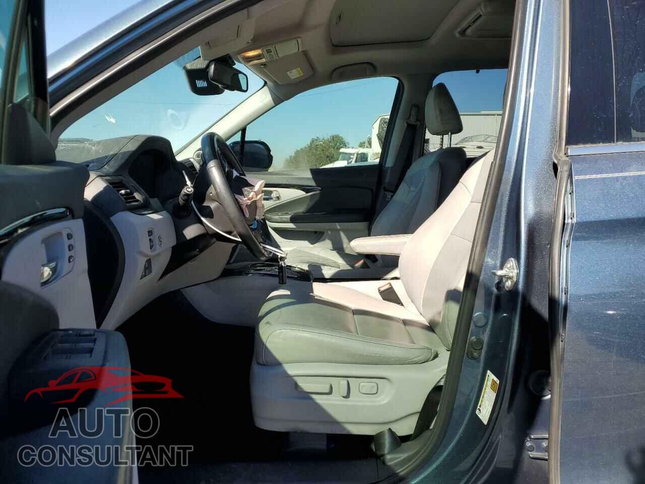 HONDA PILOT 2017 - 5FNYF5H91HB034415