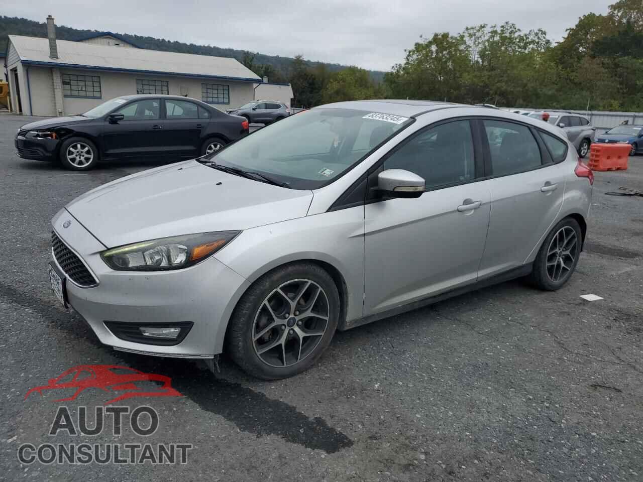 FORD FOCUS 2017 - 1FADP3M25HL274255